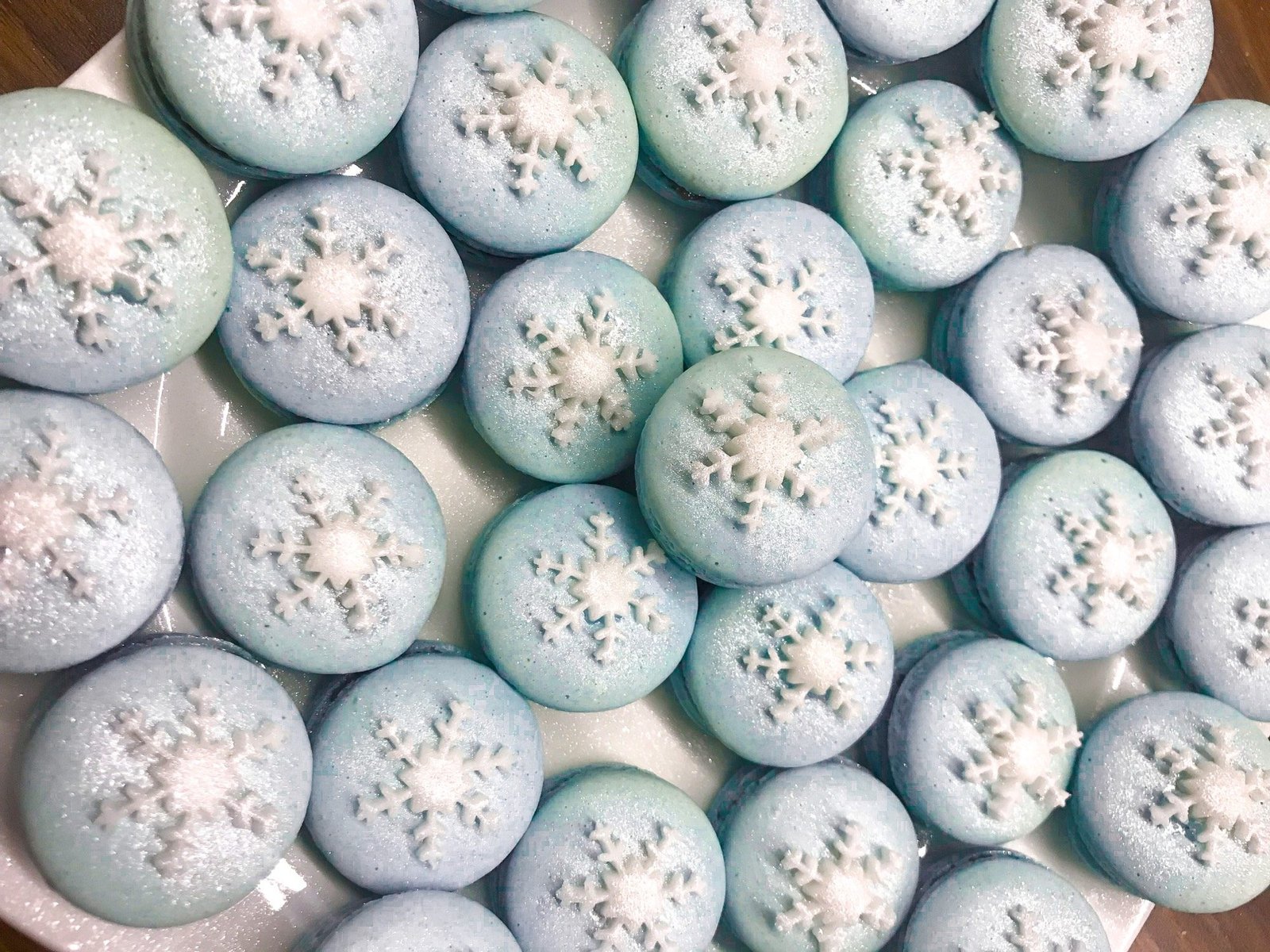 Light Blue Pastel Macarons Edible Luster Dust Shiny Snowflake Macarons Christmas Themed Macarons