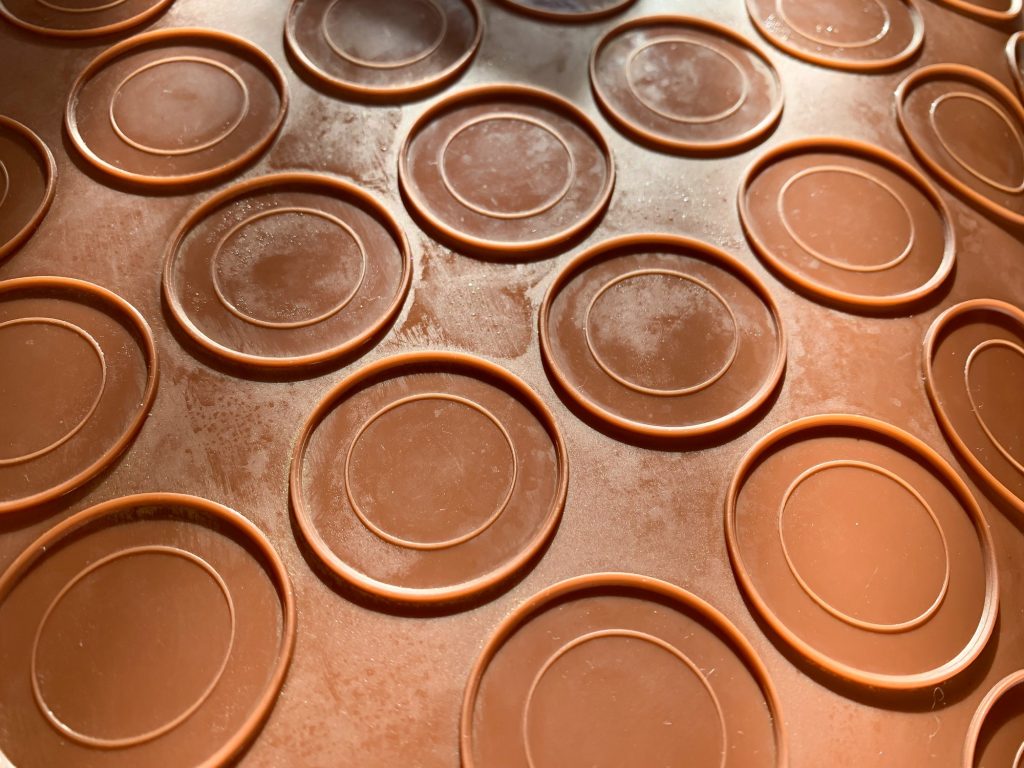 Cleaning macaron silicone baking mats