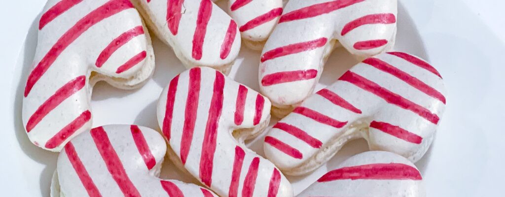 Candy Cane Shaped Macarons